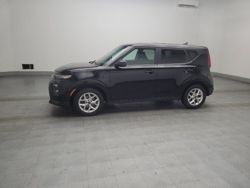 Used 2022 Kia Soul LX w/ Technology Package FWD image 2