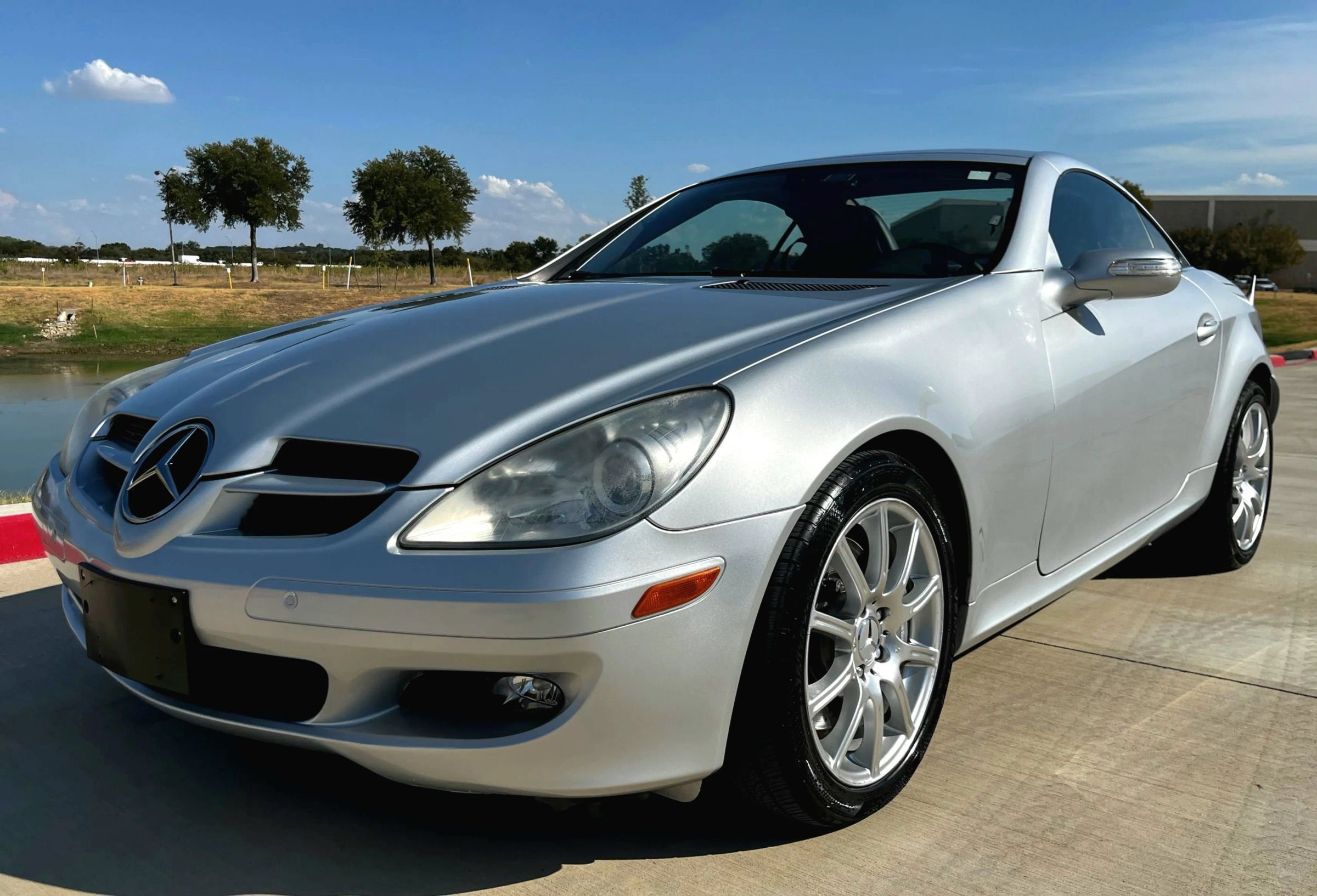 Used 2005 Mercedes-Benz SLK 350 image 5