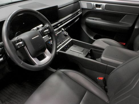Used 2025 Hyundai Santa Fe SEL FWD image 23