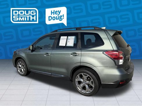 Used 2017 Subaru Forester 2.5i Touring AWD/4WD image 3