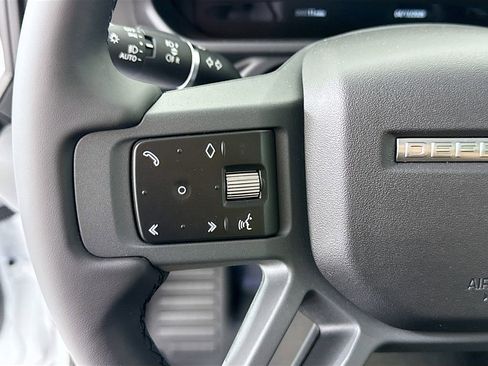 New 2026 Land Rover Defender 110 X-Dynamic SE AWD/4WD image 11