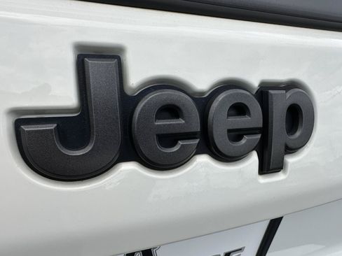 Used 2020 Jeep Compass Trailhawk AWD/4WD image 76