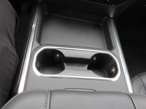 New 2025 GMC Sierra 2500 SLT w/ SLT Premium Package image 15