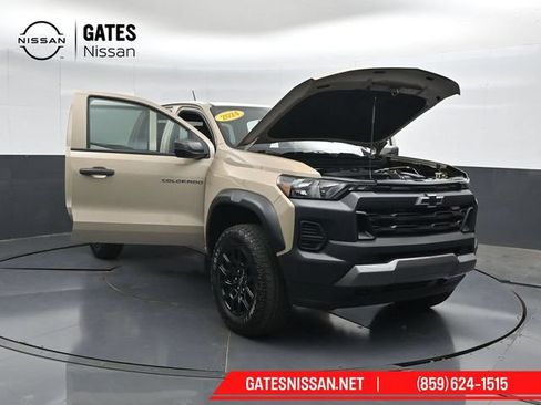 Used 2024 Chevrolet Colorado Trail Boss w/ Advanced Trailering Package AWD/4WD image 56