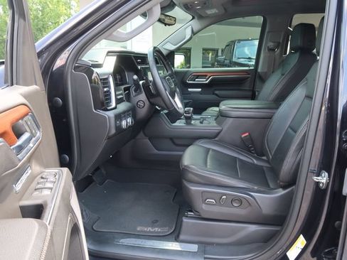 Used 2023 GMC Sierra 1500 Denali w/ Denali Reserve Package AWD/4WD image 11