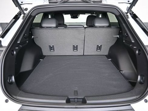 New 2026 Chevrolet Equinox EV LT image 38