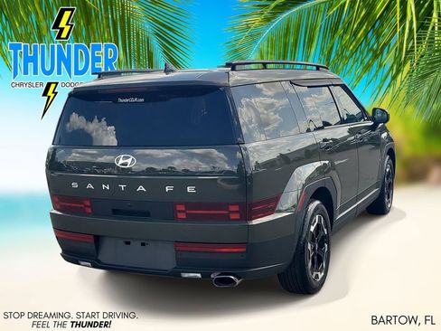 Used 2024 Hyundai Santa Fe SEL FWD image 4