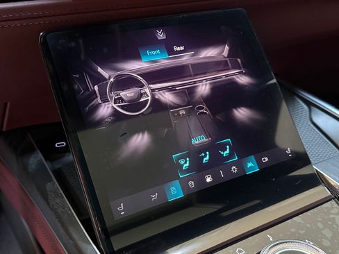Used 2026 Cadillac Escalade Luxury w/ Touring Package AWD/4WD image 43