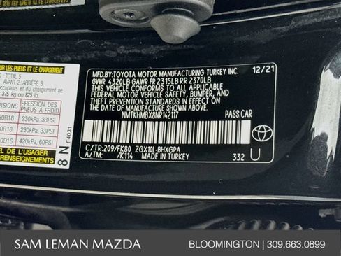 Used 2022 Toyota C-HR XLE FWD image 29