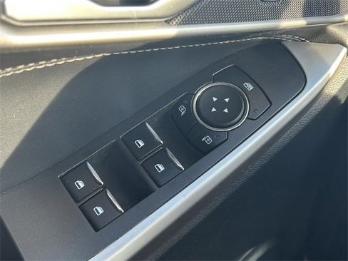 Certified 2023 Ford Explorer XLT image 23