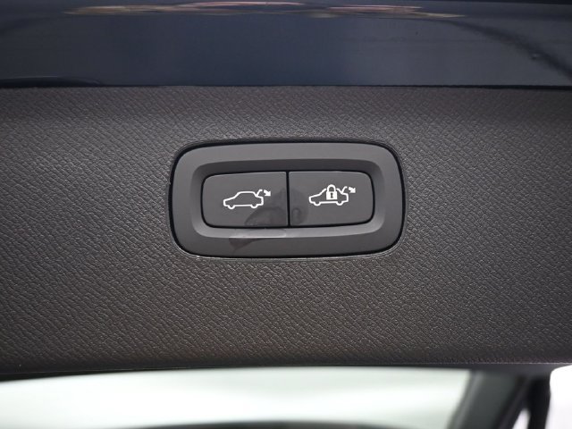 New 2026 Volvo XC90 B6 Ultra w/ Protection Package AWD/4WD image 33