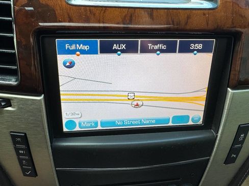 Used 2013 Cadillac Escalade Platinum image 20