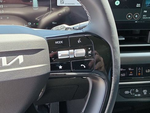 New 2027 Kia Carnival SX w/ Dark Edition Package FWD image 32