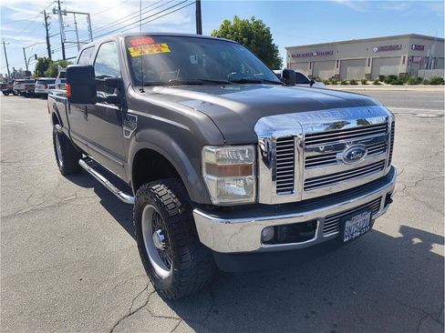 Used 2008 Ford F250 XLT AWD/4WD image 2