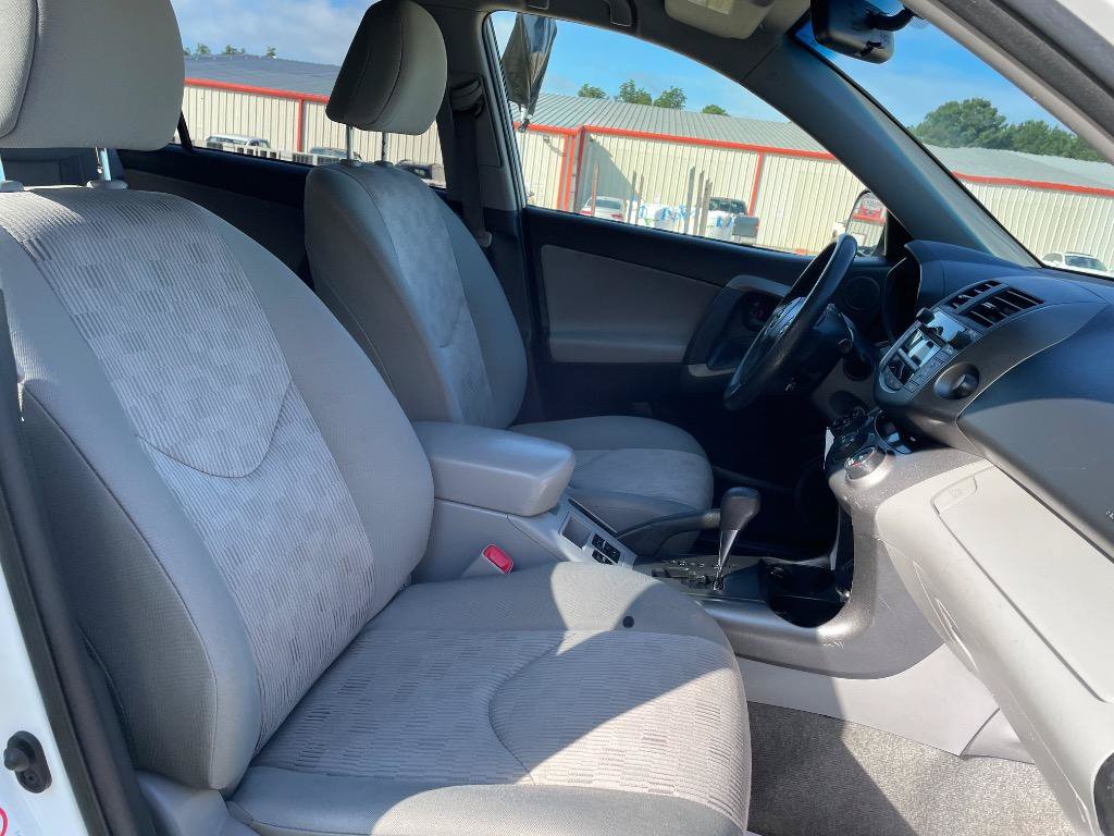 Used 2011 Toyota RAV4 4WD w/ Base L4 Extra Value Pkg image 21