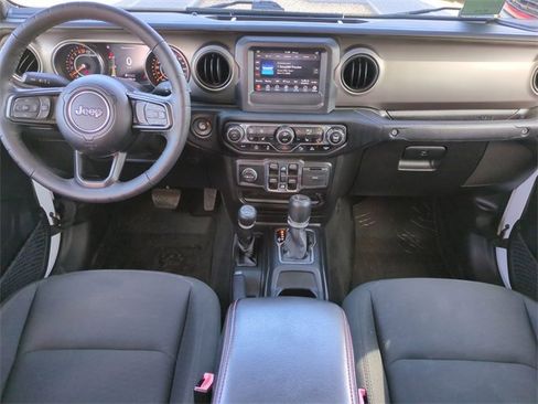 Used 2021 Jeep Gladiator Sport image 16