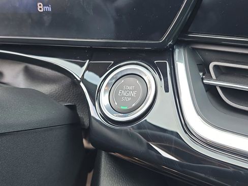 New 2026 Chevrolet Trax RS w/ Sunroof Package image 11