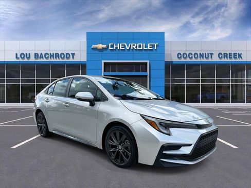 Used 2023 Toyota Corolla SE image 1