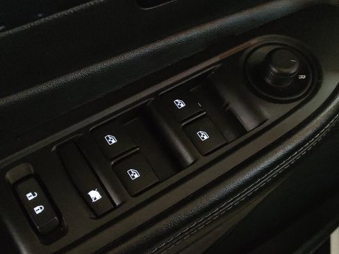 Used 2020 Buick Encore Preferred image 27