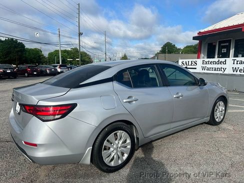 Used 2020 Nissan Sentra S image 4