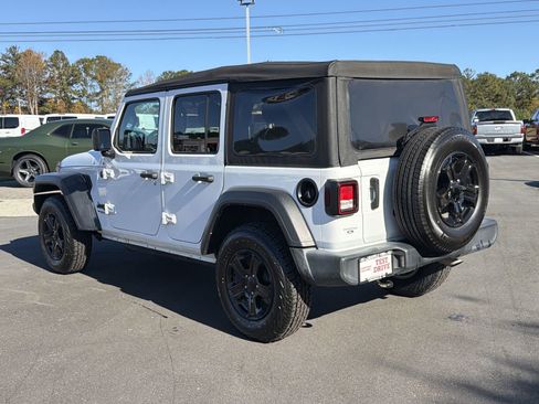 Used 2022 Jeep Wrangler Unlimited Sport image 20