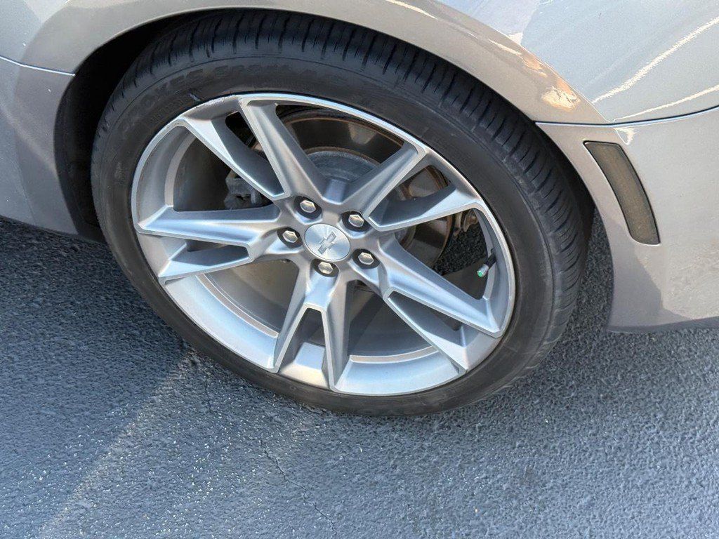 Used 2019 Chevrolet Camaro LT w/ RS Package RWD image 8