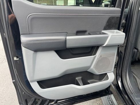 Used 2024 Ford F250 XLT w/ Black Appearance Package image 20