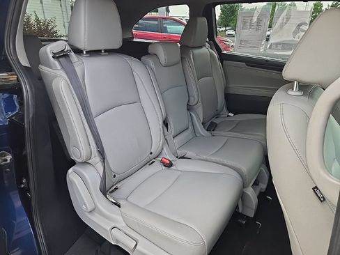 Used 2018 Honda Odyssey EX-L image 35