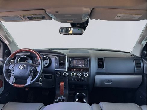 Used 2019 Toyota Sequoia Platinum AWD/4WD image 29