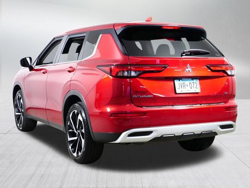 Used 2022 Mitsubishi Outlander SE AWD/4WD image 5