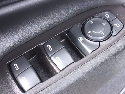 Used 2021 Chevrolet Equinox LT FWD image 28