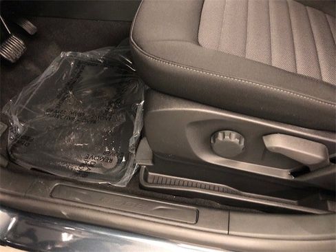 New 2024 Ford Edge SE image 14