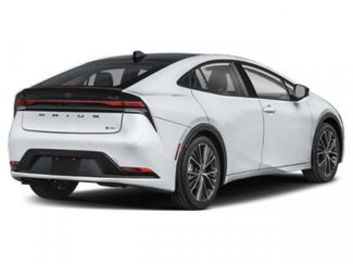 Used 2024 Toyota Prius XLE video 2