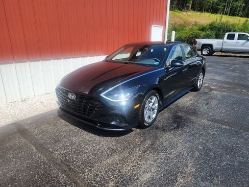 Used 2020 Hyundai Sonata SEL w/ Premium Package FWD image 3