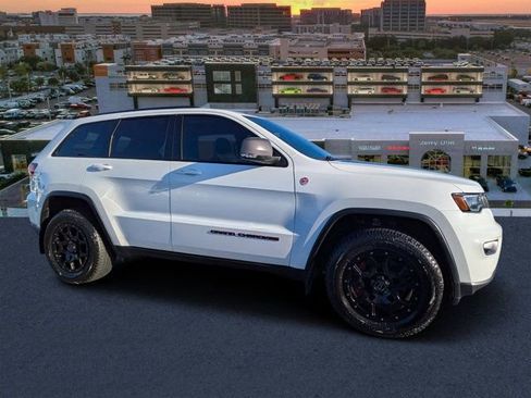 Used 2019 Jeep Grand Cherokee Trailhawk w/ Trailhawk Luxury Group image 1