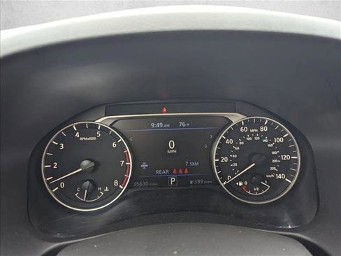 Used 2025 Nissan Altima 2.5 SV image 9