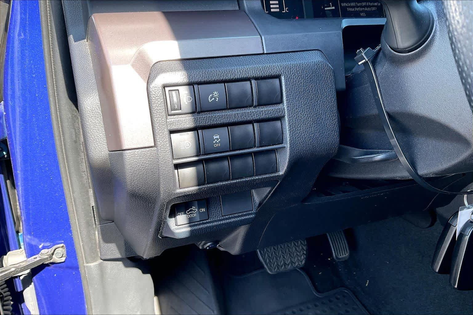 Used 2024 Toyota Tacoma SR5 RWD image 31