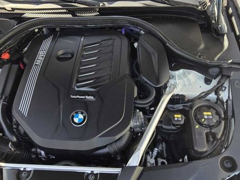 Used 2022 BMW 540i xDrive w/ M Sport Package image 36