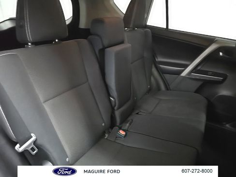 Used 2018 Toyota RAV4 XLE w/ Plus Extra Value Package AWD/4WD image 20