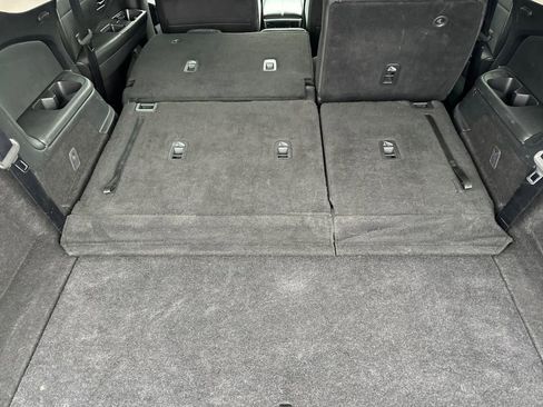 Used 2024 Nissan Pathfinder SV image 16