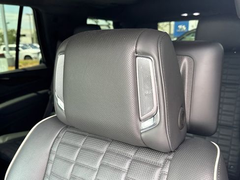Used 2023 Cadillac Escalade Sport Platinum AWD/4WD image 37