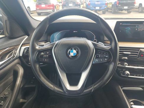 Used 2020 BMW 530e w/ Convenience Package RWD image 17