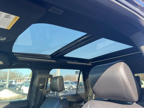 Used 2020 Ford Expedition XLT w/ Equipment Group 202A image 5