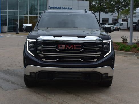 Used 2023 GMC Sierra 1500 SLT w/ SLT Premium Package RWD image 2