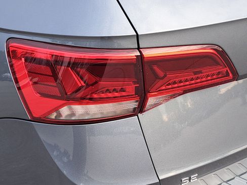 Certified 2023 Volkswagen Taos SE image 32