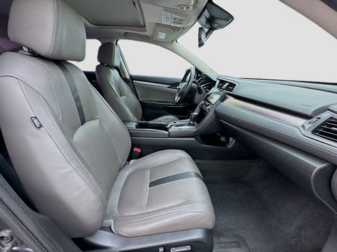 Used 2016 Honda Civic Touring image 20