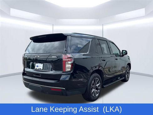 Used 2021 Chevrolet Tahoe Z71 w/ Z71 Off-Road Package AWD/4WD image 6