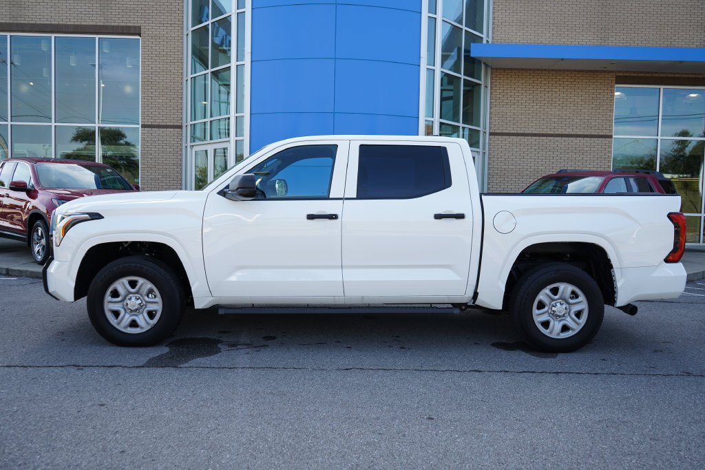 Used 2026 Toyota Tundra SR AWD/4WD image 3