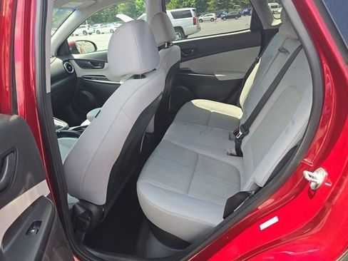 Used 2023 Hyundai Kona SEL FWD image 9