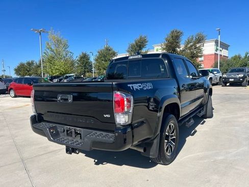 Used 2023 Toyota Tacoma TRD Sport w/ Technology Package AWD/4WD image 5